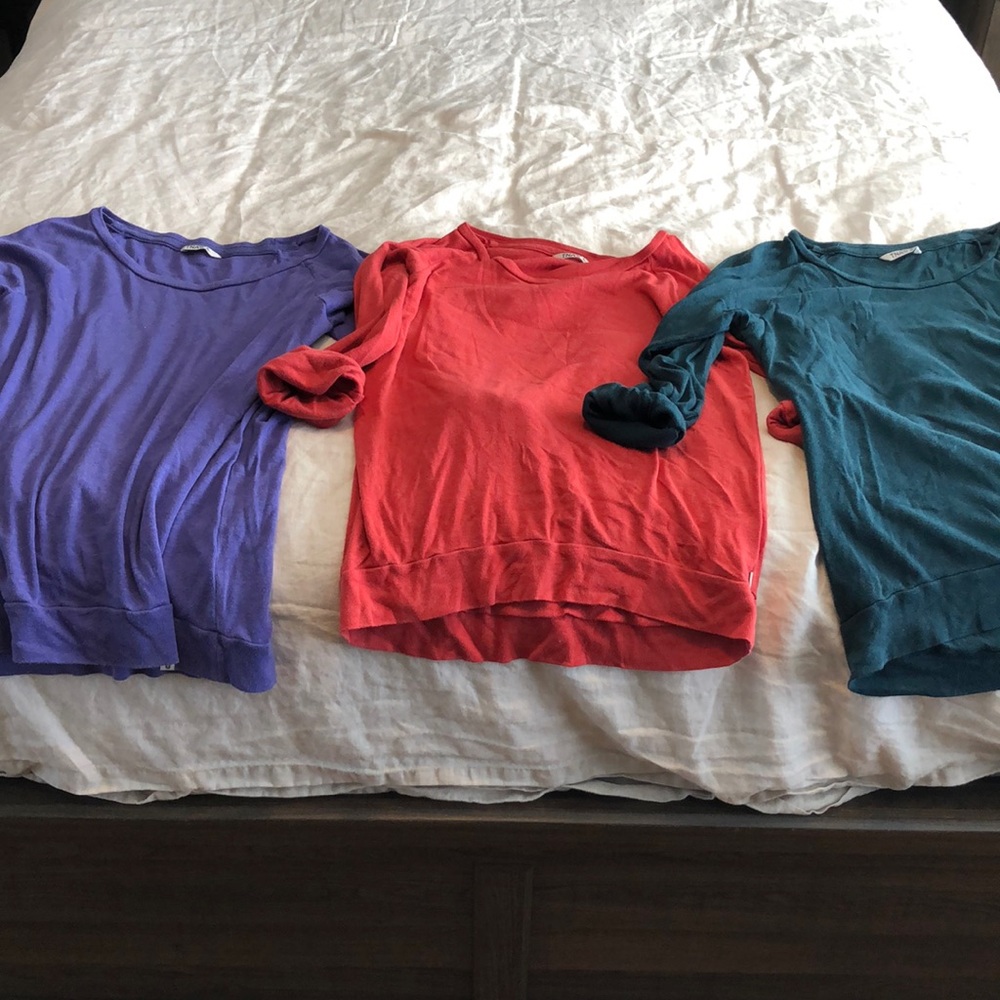 TNA light weight 3/4 tops